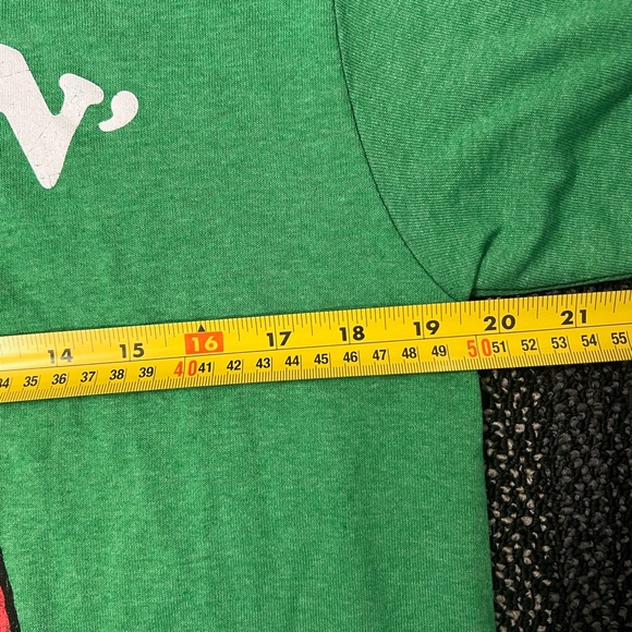 Men's Peanuts Officially Licensed Snoopy "Chillin" Graphic T-Shirt Size- Medium - Picture 5 of 7